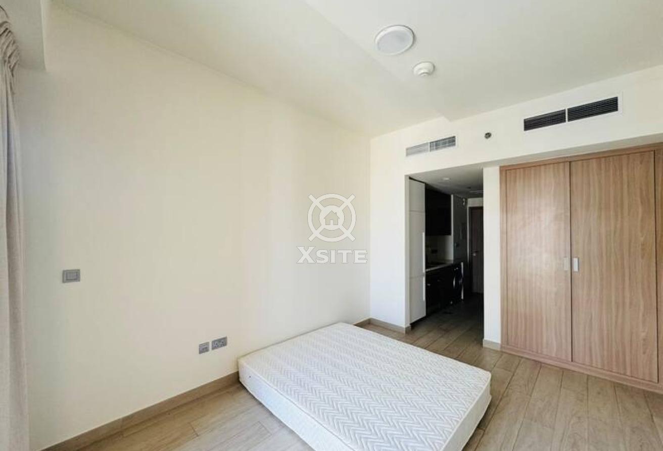 Partial Lagoon View |Cozy Studio|Vacant Unit photo 4