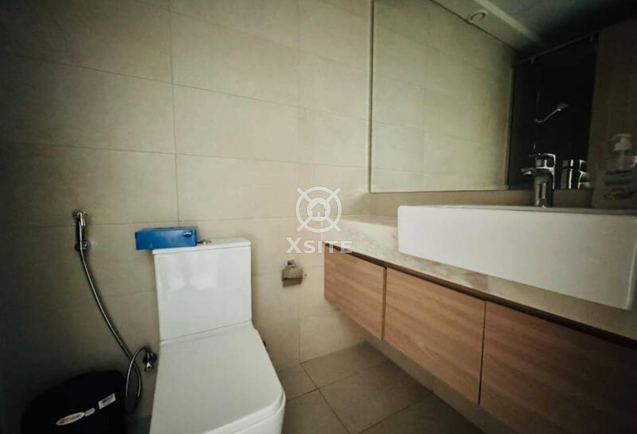 Partial Lagoon View |Cozy Studio|Vacant Unit photo 11
