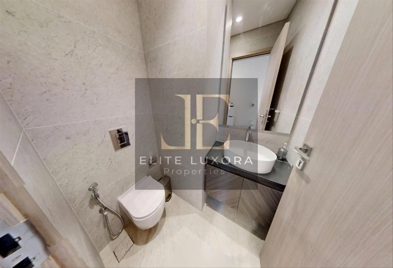 Spacious Peninsula Four | Premium Furnished 1BR photo 12