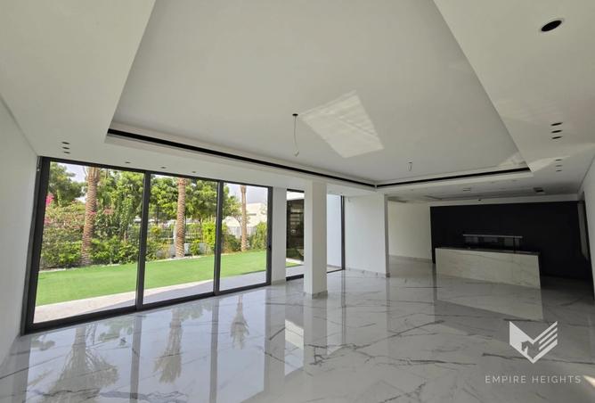 121982376 - Property Main Image