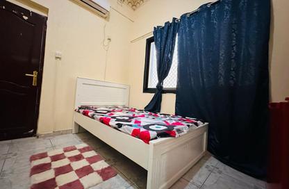 Apartment - Studio - 1 Bathroom for rent in Al Falah Street - City Downtown - Abu Dhabi