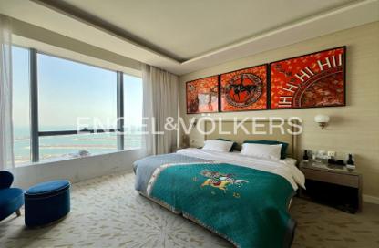 Apartment - 1 Bedroom - 2 Bathrooms for rent in The Palm Tower - Palm Jumeirah - Dubai