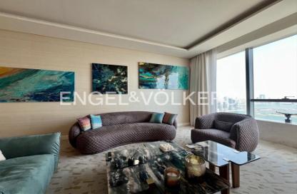 Apartment - 1 Bedroom - 2 Bathrooms for rent in The Palm Tower - Palm Jumeirah - Dubai