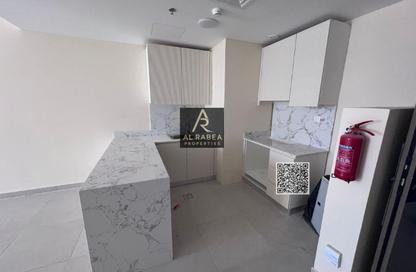 Apartment - 2 Bedrooms - 3 Bathrooms for rent in Ajman Corniche Residences - Ajman Corniche Road - Ajman