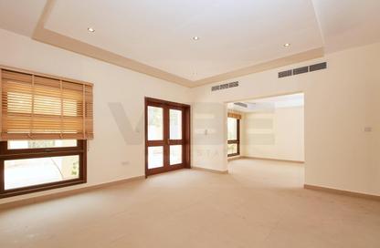 Townhouse - 3 - 2 for sale in Granada Villas - Granada - Mina Al Arab - Ras Al Khaimah
