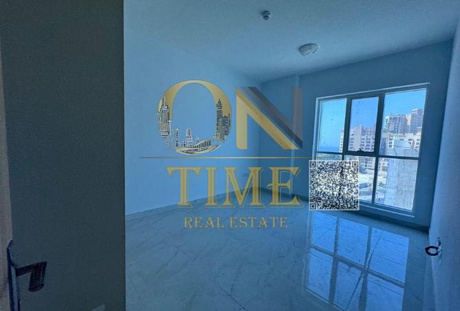 102842220 - Property Image 2