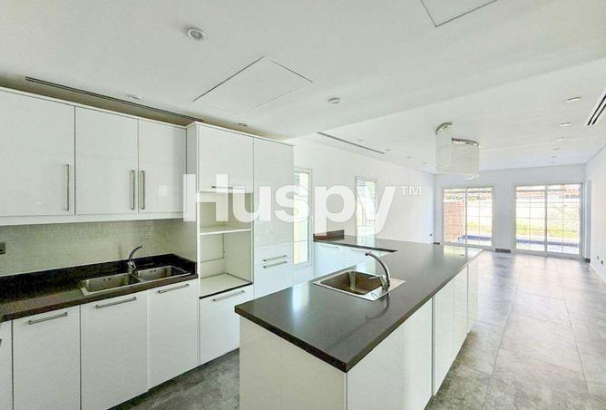 80704165 - Property Image 3