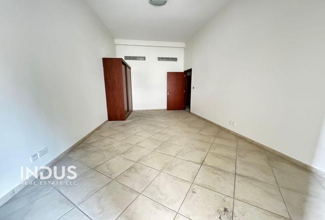 70281204 - صورة العقار 3