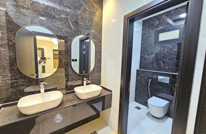 Villa - 4 Bedrooms - 6 Bathrooms for sale in Al Helio 2 - Al Helio - Ajman