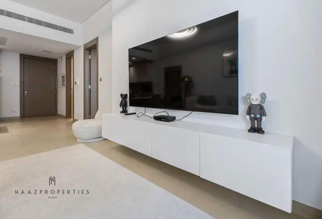 Big layout | Fully furnished | Vacant photo 2