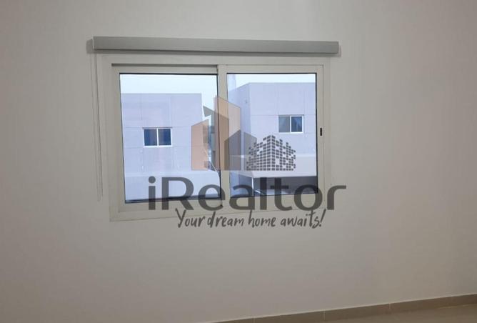 145069837 - Property Image 3