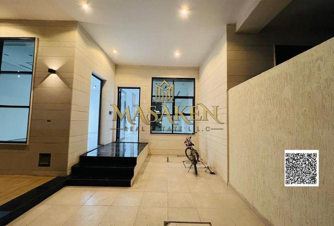 72318746 - Property Image 2