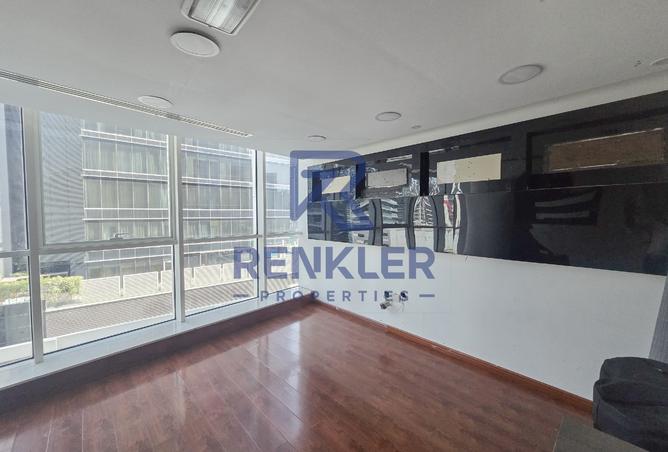 145064401 - Property Image 2