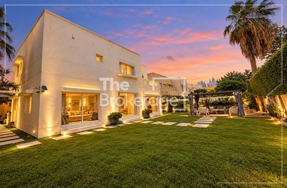 Villa - 5 - 6 for sale in Meadows 2 - Meadows - Dubai