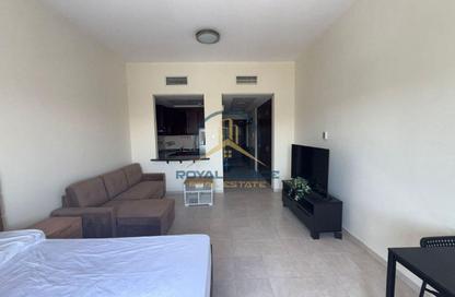 Apartment - Studio - 1 Bathroom for rent in Building 256 - Mesoamerican Cluster - Discovery Gardens - Dubai