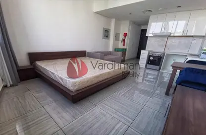 شقة - 1 حمام للايجار في برج او2 - منطقة 14 - قرية جميرا الدائرية - دبي