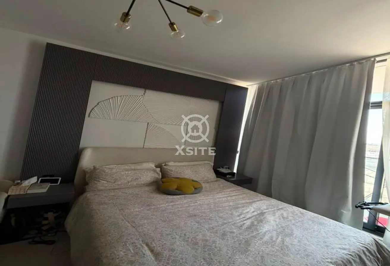 129284405 - Property Main Image