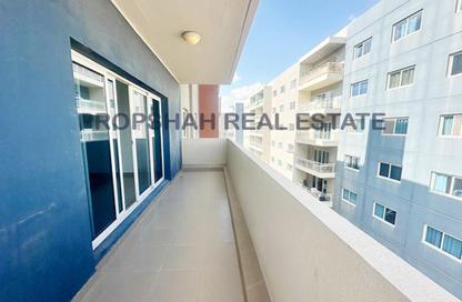 Apartment - 3 Bedrooms - 4 Bathrooms for rent in Tower 34 - Al Reef Downtown - Al Reef - Abu Dhabi
