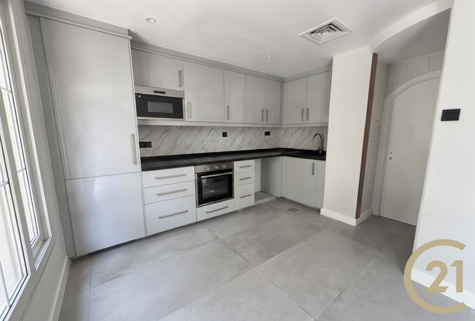 128377849 - Property Image 2