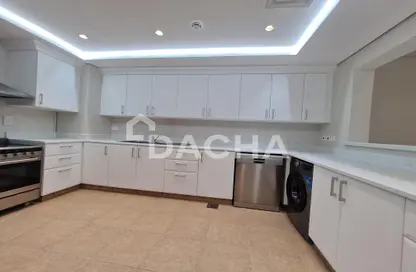 Apartment - 2 Bedrooms - 2 Bathrooms for rent in Al Hallawi - Shoreline Apartments - Palm Jumeirah - Dubai