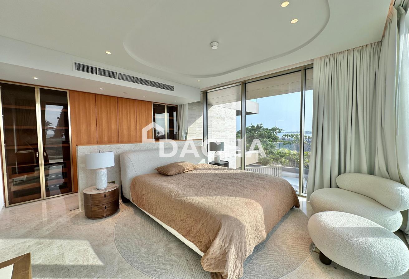 Largest Layout | Fully Furnished | Vacant photo 5