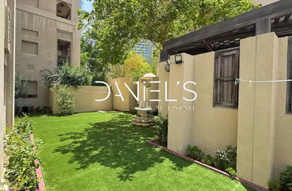 Apartment - 2 Bedrooms - 3 Bathrooms for sale in Yansoon 2 - Yansoon - Old Town - Downtown Dubai - Dubai