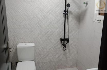 Apartment - 2 Bedrooms - 3 Bathrooms for rent in Al Jurf Industrial 3 - Al Jurf Industrial - Ajman