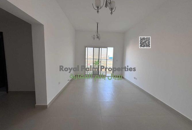 125185100 - Property Image 2