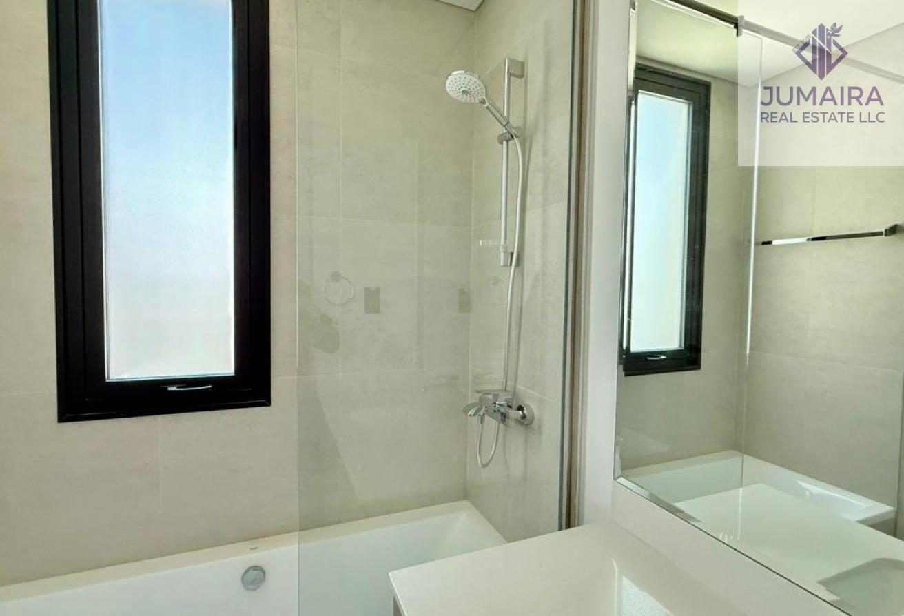 Stunning Canal View Home STEPS TO BEACH AND POOL