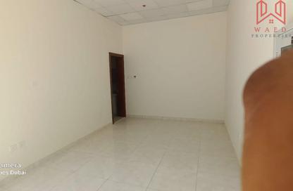Shop - Studio - 1 for rent in Al Karama Sqaure - Al Karama - Dubai Shop - Studio - 1 for rent in Al Karama Sqaure - Al Karama - Dubai