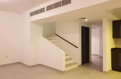 Villa - 4 Bedrooms - 5 Bathrooms for rent in Contemporary Style - Al Reef Villas - Al Reef - Abu Dhabi