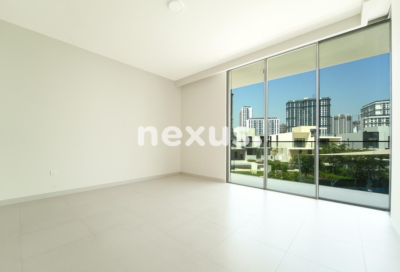 SINGLE ROW | OPEN SPACE FRONT & BACK | EXCLUSIVE photo 12