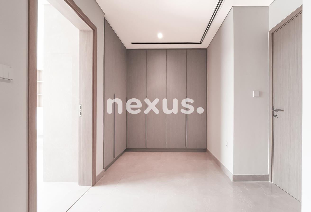 SINGLE ROW | OPEN SPACE FRONT & BACK | EXCLUSIVE photo 15