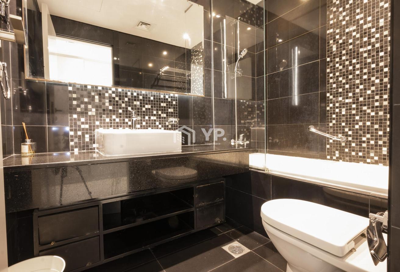 Fully furnished | Prime location | Canal view photo 13