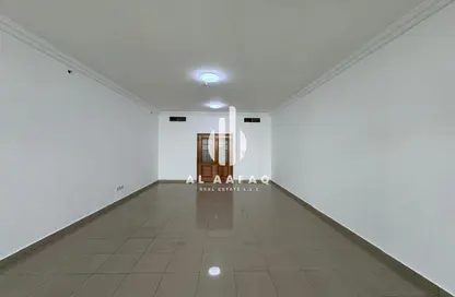 Apartment - 4 Bedrooms - 5 Bathrooms for rent in Al Majaz 3 - Al Majaz - Sharjah
