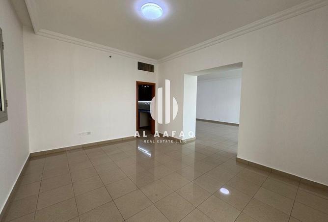 73840828 - Property Image 3