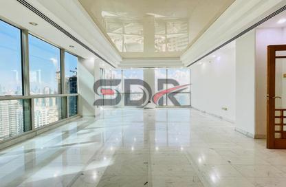 Apartment - 4 Bedrooms - 5 Bathrooms for rent in Corniche Road - Abu Dhabi