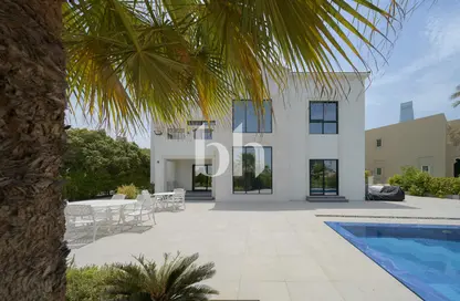 Villa - 4 Bedrooms - 5 Bathrooms for sale in Entertainment Foyer - European Clusters - Jumeirah Islands - Dubai