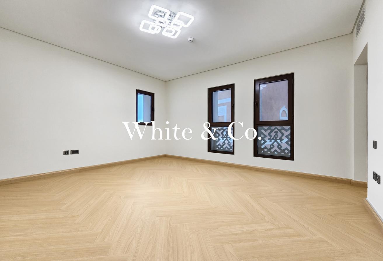 Exclusive | Spacious | Upgraded Flooring photo 7