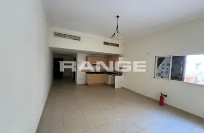 شقة - 1 حمام للايجار في مبني صانرايز منخول - الرفاعة - بر دبي - دبي