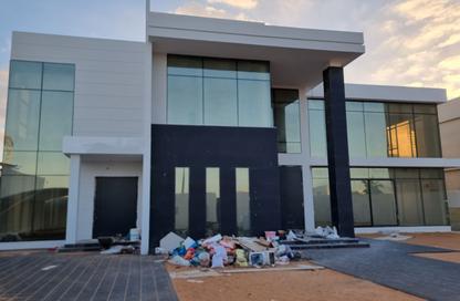 Villa - 5 - 7 for rent in Nad Al Sheba 1 - Nad Al Sheba - Dubai Villa - 5 - 7 for rent in Nad Al Sheba 1 - Nad Al Sheba - Dubai