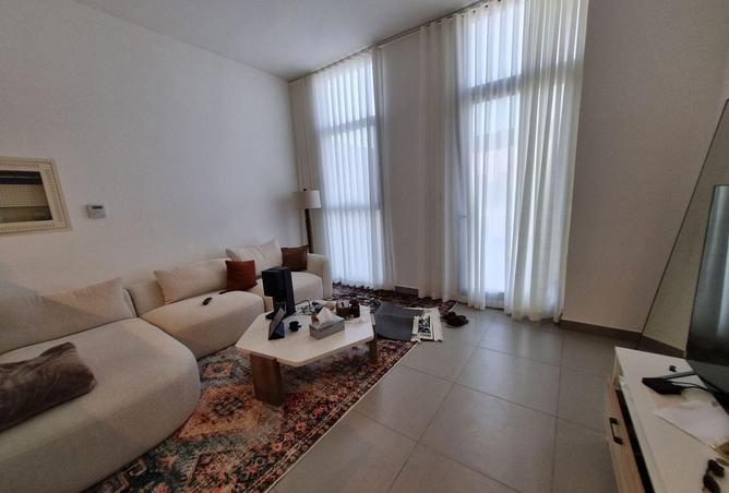 123834952 - Property Main Image