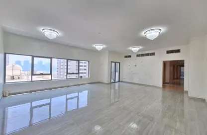 شقة - 3 غرف نوم - 4 حمامات للبيع في المجاز 3 - المجاز - الشارقة