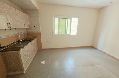 Apartment - Studio - 1 for rent in Fire Station Road - Muwaileh - Sharjah Apartment - Studio - 1 for rent in Fire Station Road - Muwaileh - Sharjah