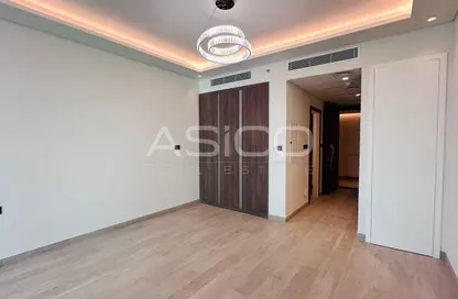 شقة - غرفة نوم - 2 حمامات للايجار في تفريعة القنال 1 - أبراج الجولف - مدينة دبي الرياضية - دبي