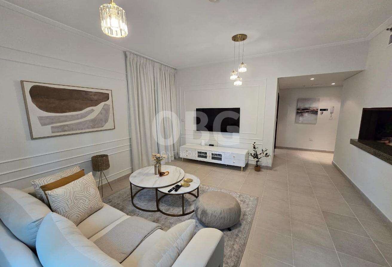 Furnished | Mid Floor | Marina View | Ready photo 5