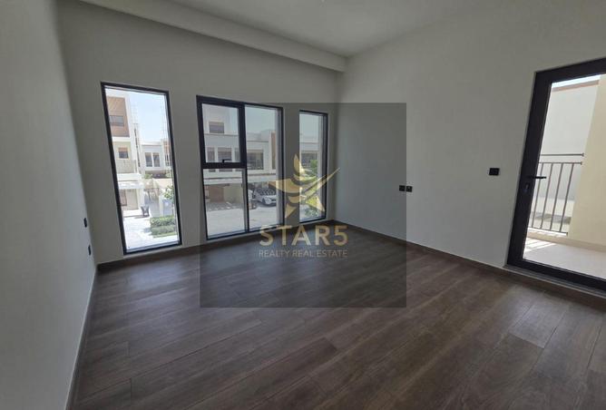 127020827 - Property Main Image