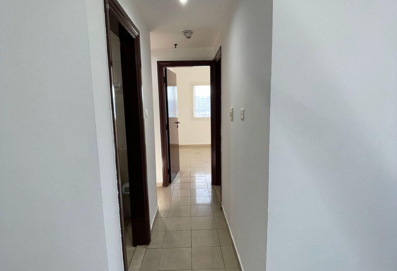 Well-maintained 2bhk for family near to shool photo 4