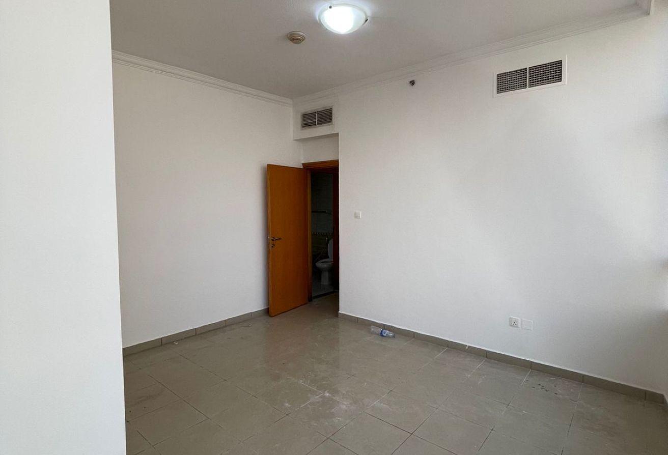 Well-maintained 2bhk for family near to shool photo 2