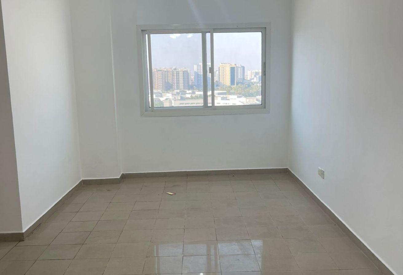 Well-maintained 2bhk for family near to shool photo 10